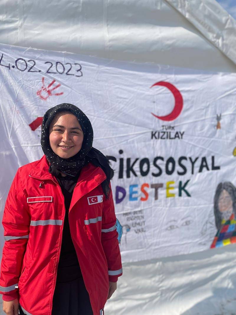 Red Crescent clinical psychologist Aise Sumeyye Dal 