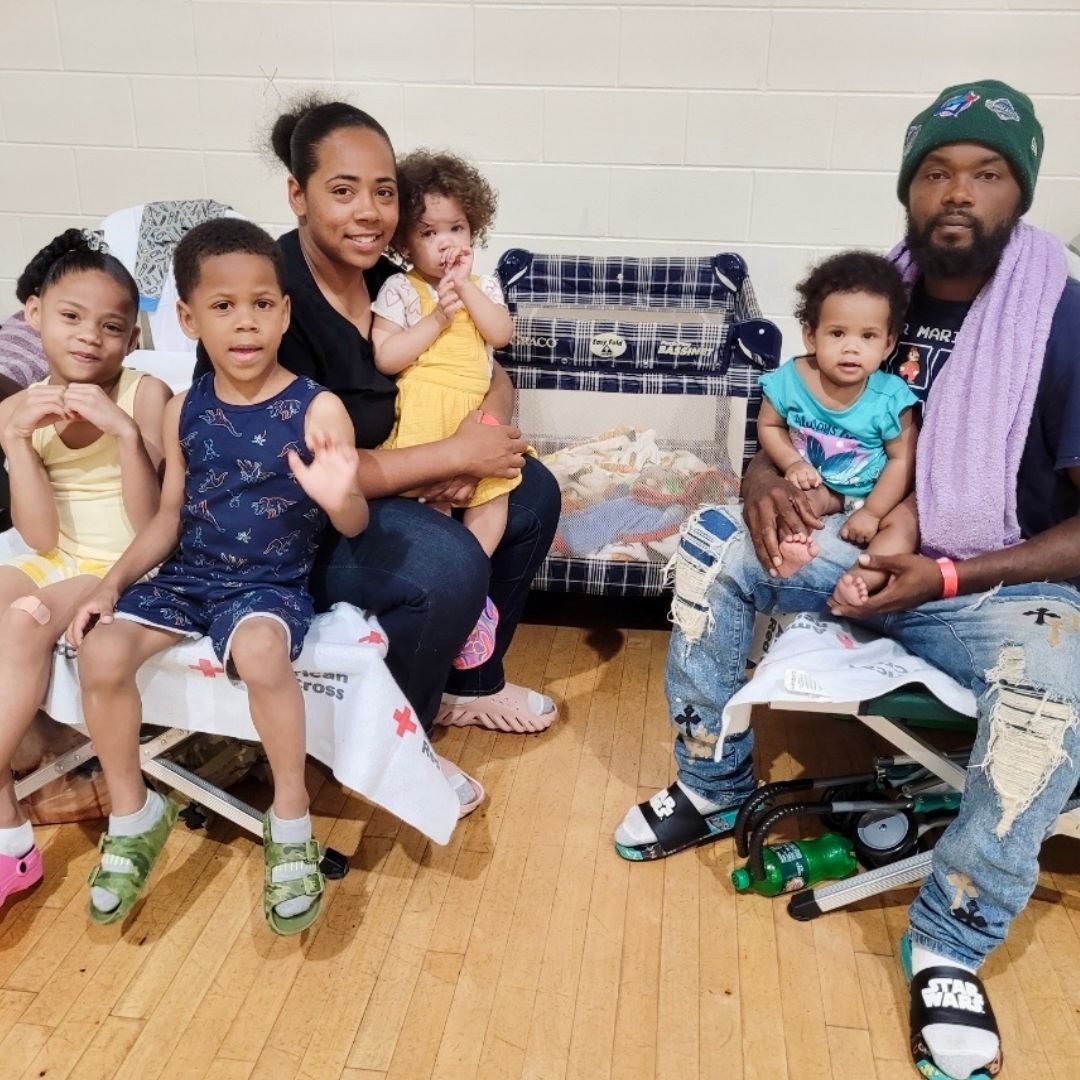 rodney and leporsha with family in shelter