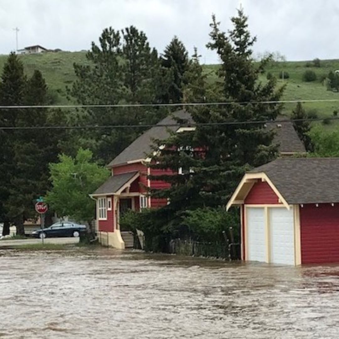 red lodge home during flood
