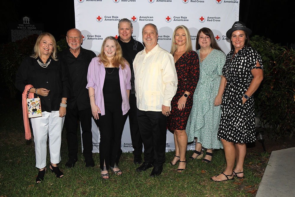 Ani Madruga, Michael Merroco, Gail Gibson, Michael Gibson, Gary Camey, Angie Walterson, Jennifer Waddox and Karen Goodwin group shot