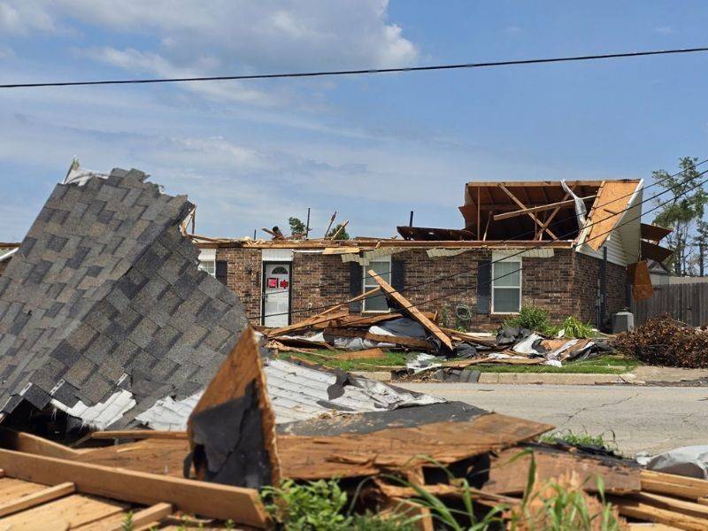 Tornado Damages Rogers, Arkansas Neighborhood | News Article | Arkansas ...