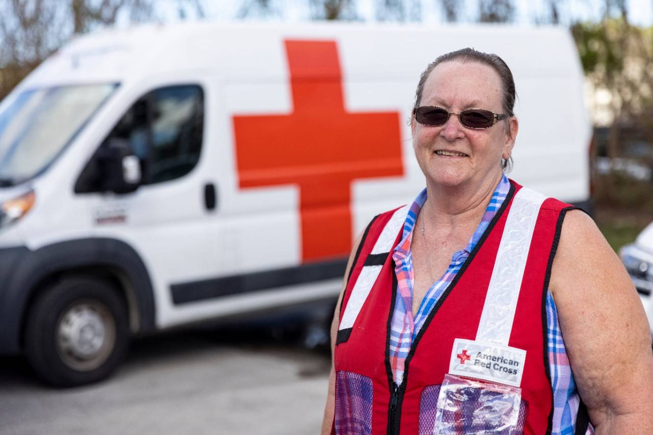 Red Cross Volunteer Celebrates 100th Deployment Responding To Hurricane Ian 4671