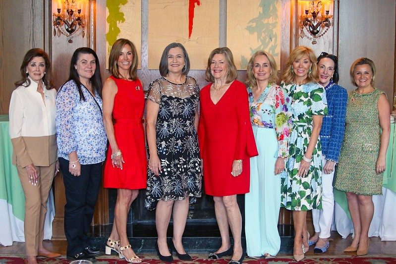 Group pic of Tiffany Circle members at Fort Worth Spring Reception 2023.