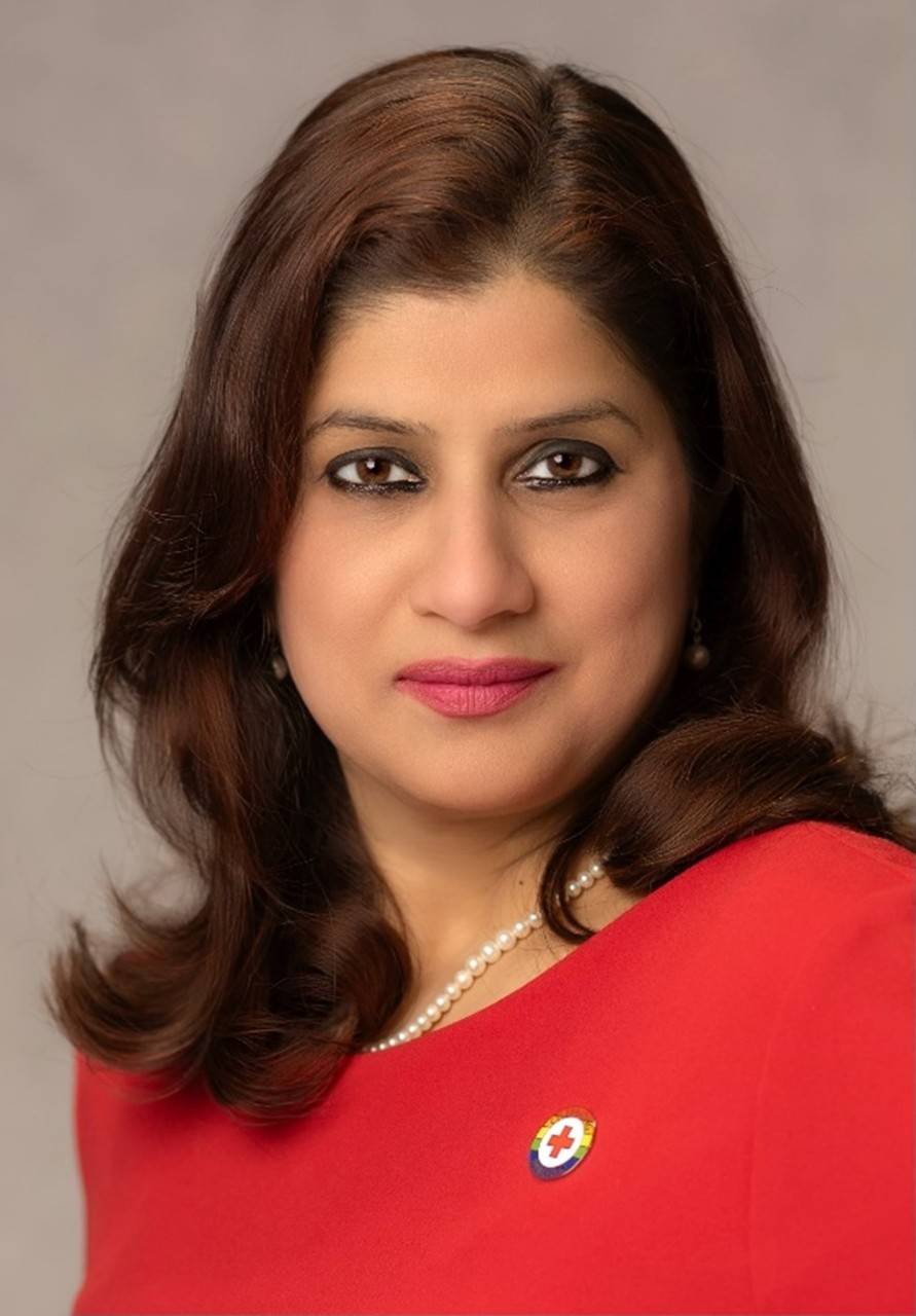 Headshot of Asra Sasmaz, member of Tiffany Circle National Council.