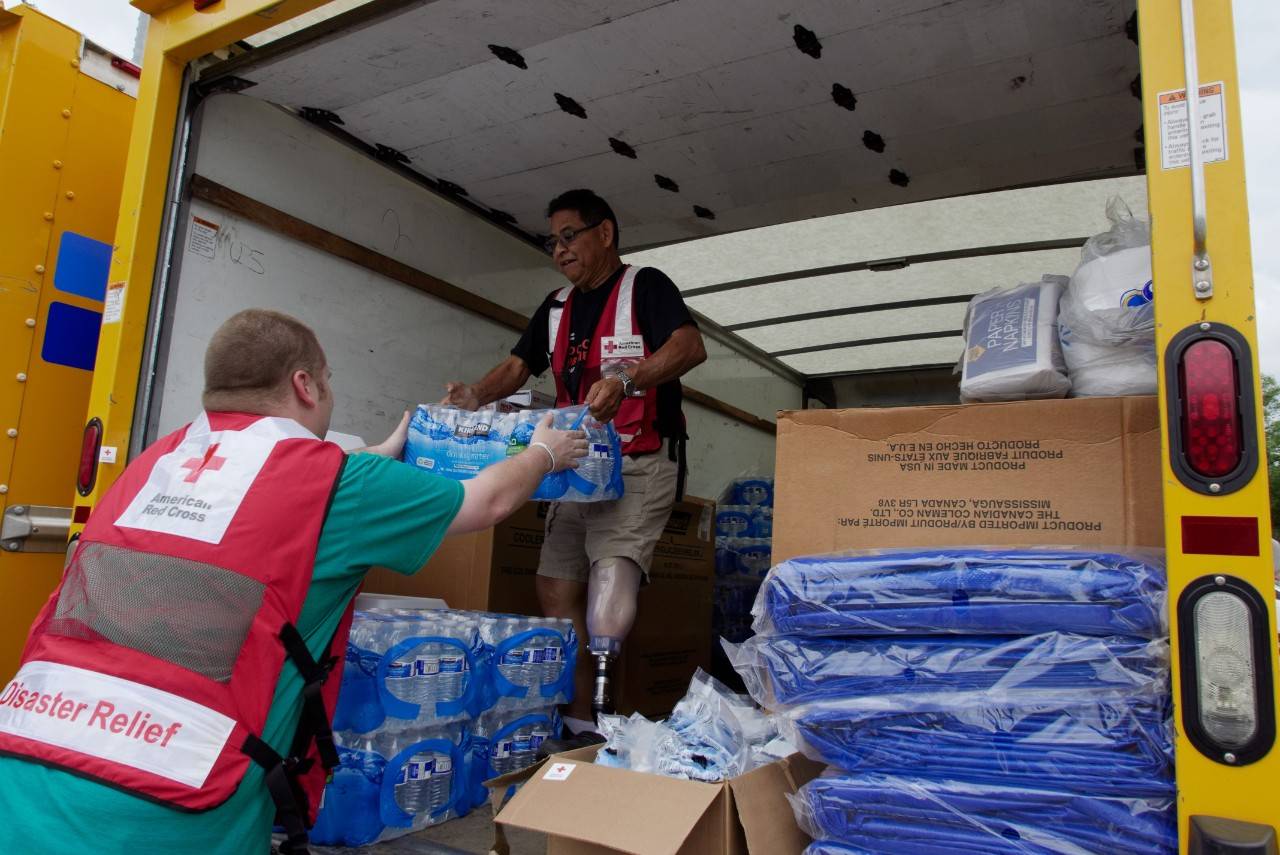 Hundreds of Red Cross Workers Lend a Hand